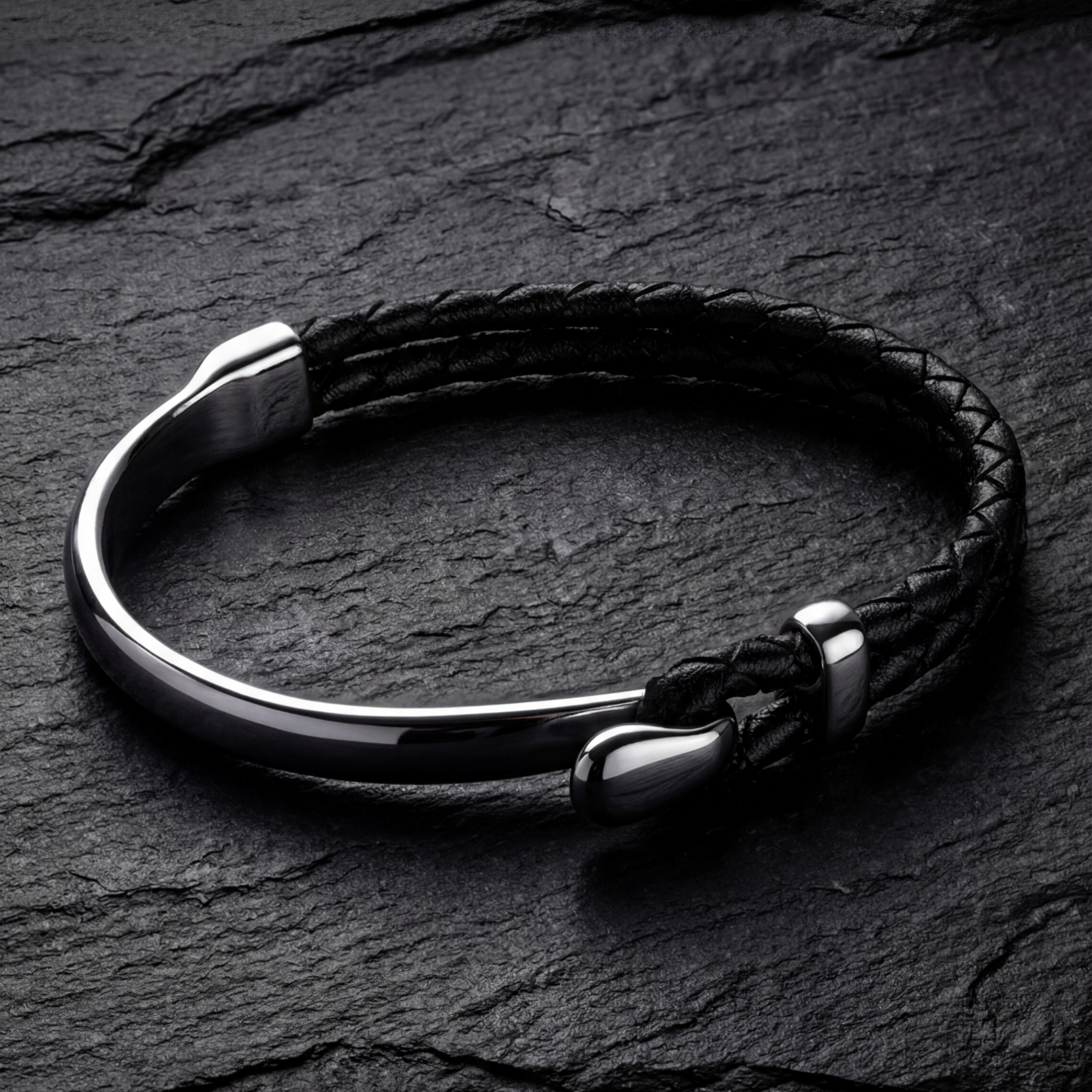 Black Leather Hook Clasp Braided Leather Bracelet — Silver - Afbeelding 3