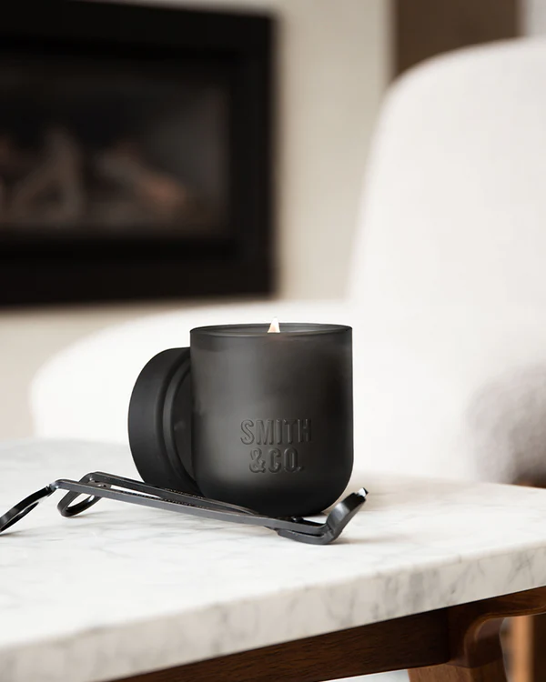 Smith & Co. Candle - Tabac & Cedarwood