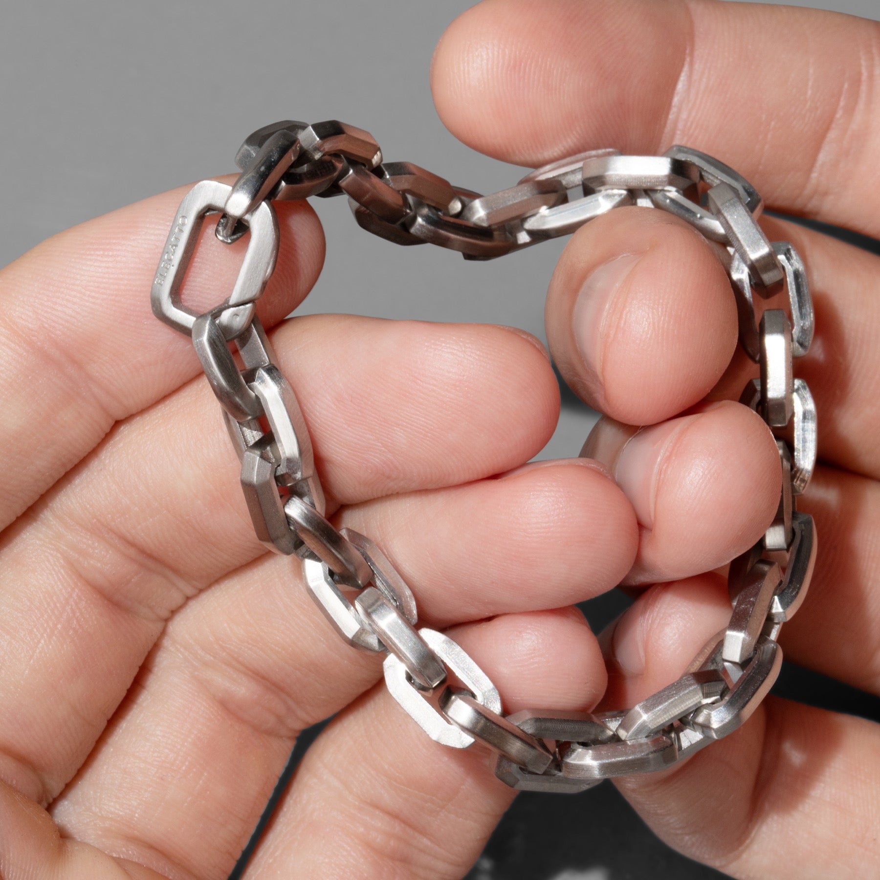 Matte Brushed Chain Bracelet - obrazek 4