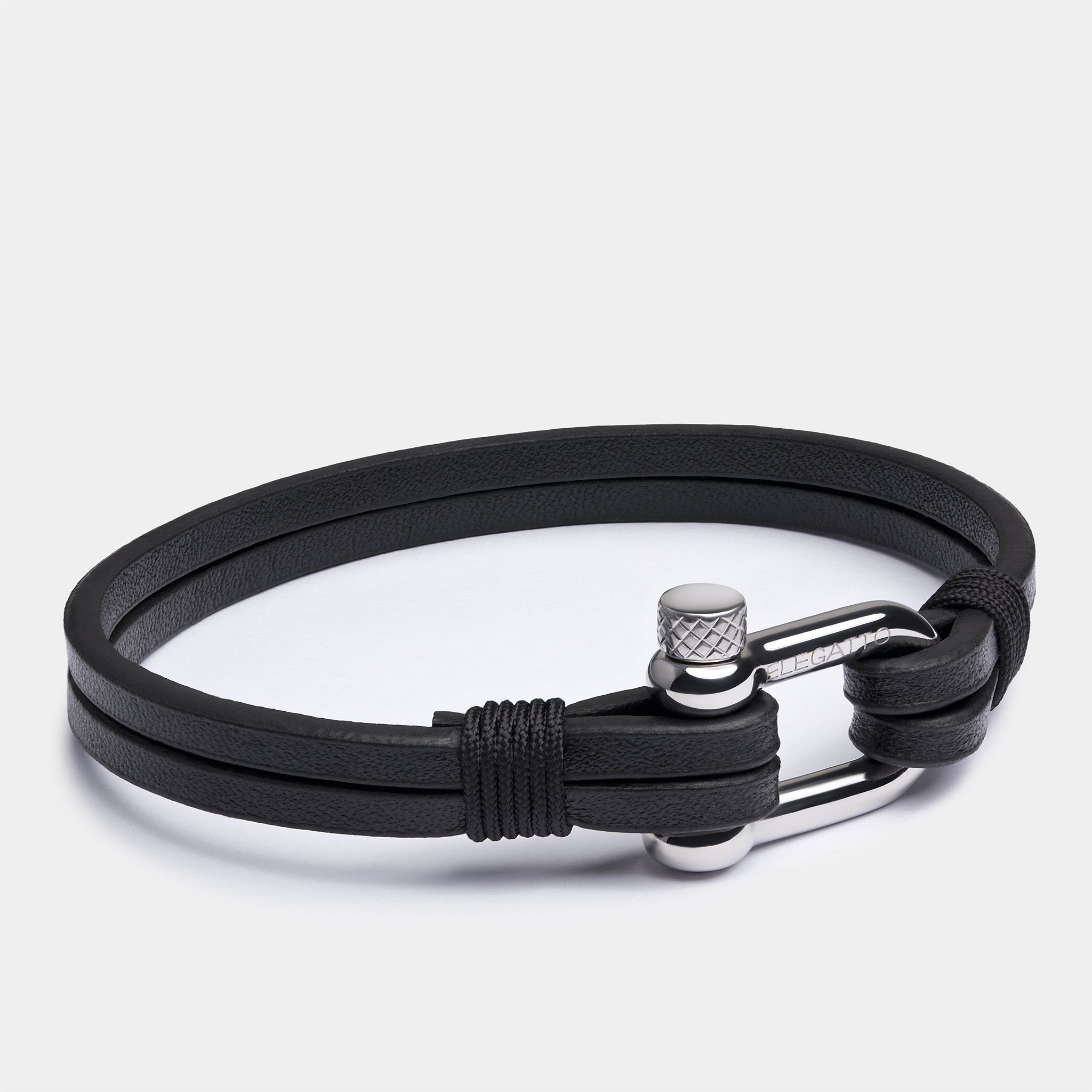 Screw Shackle Leather Bracelet — Black - الصورة 2